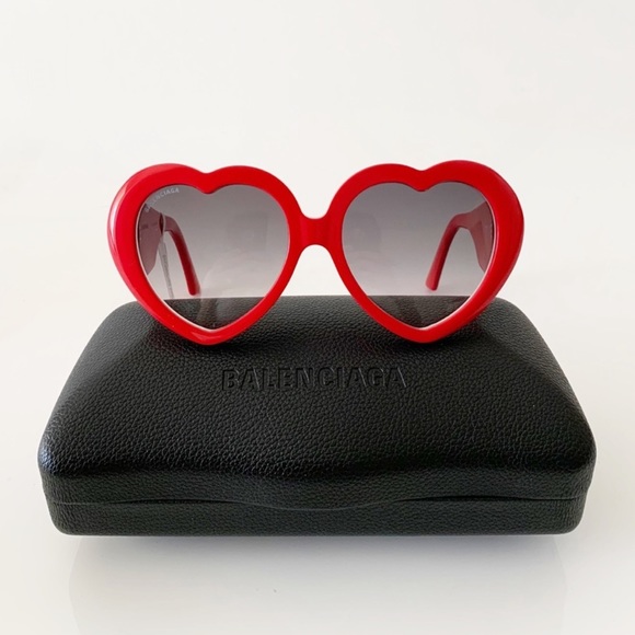 SOLD E Balenciaga Heart Sunglasses, New - Picture 13 of 14